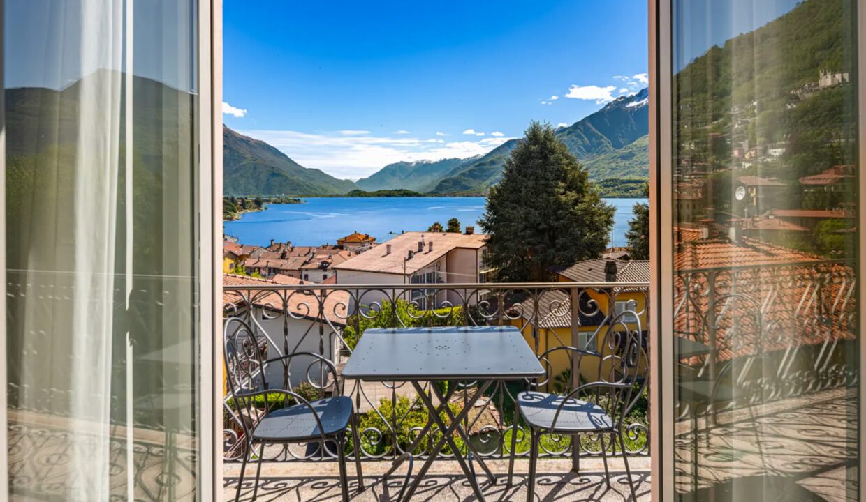 Hotel For Sale Lake Como Gravedona ed Uniti
