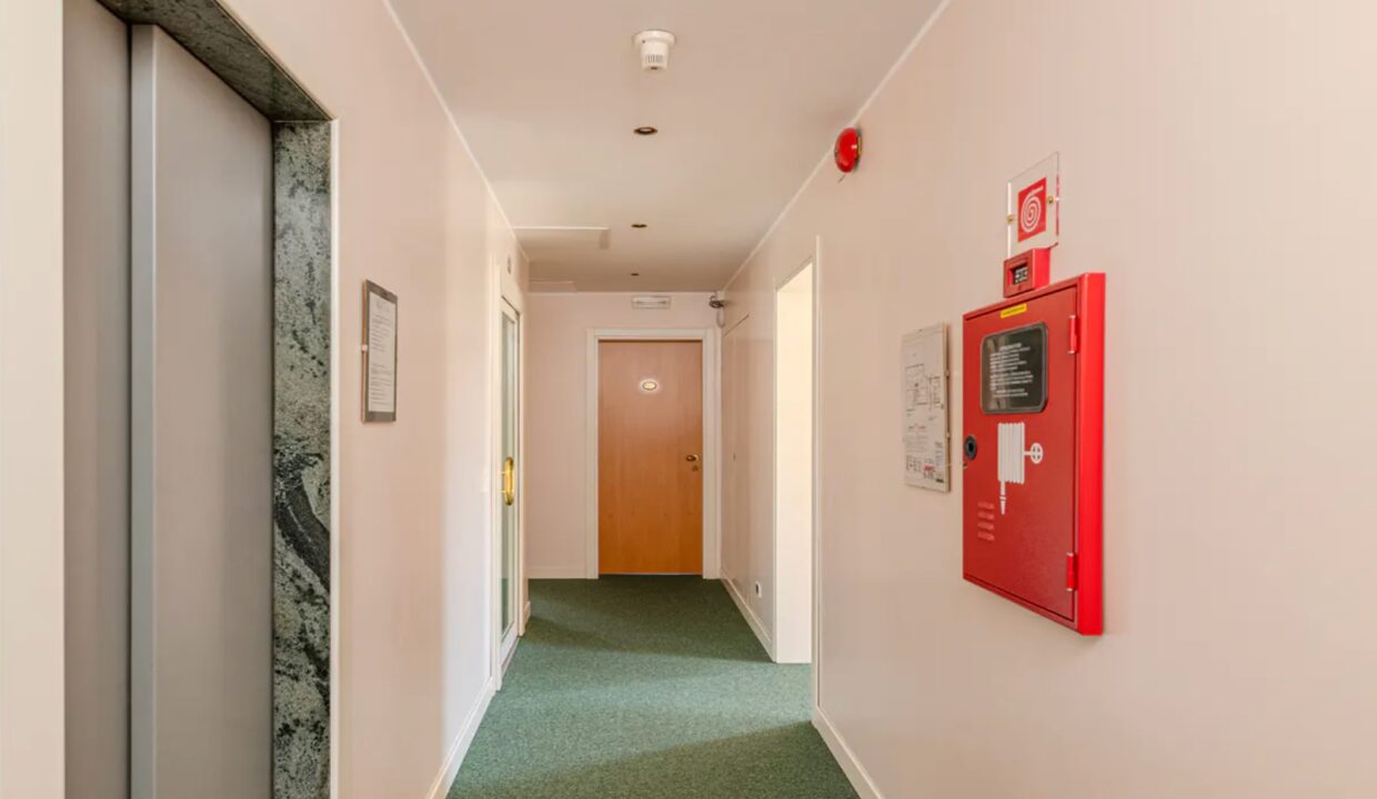 Hotel For Sale Lake Como Gravedona ed Uniti