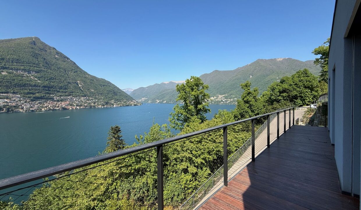 Luxury Contemporary Villa with Lake View Torno Lake Como