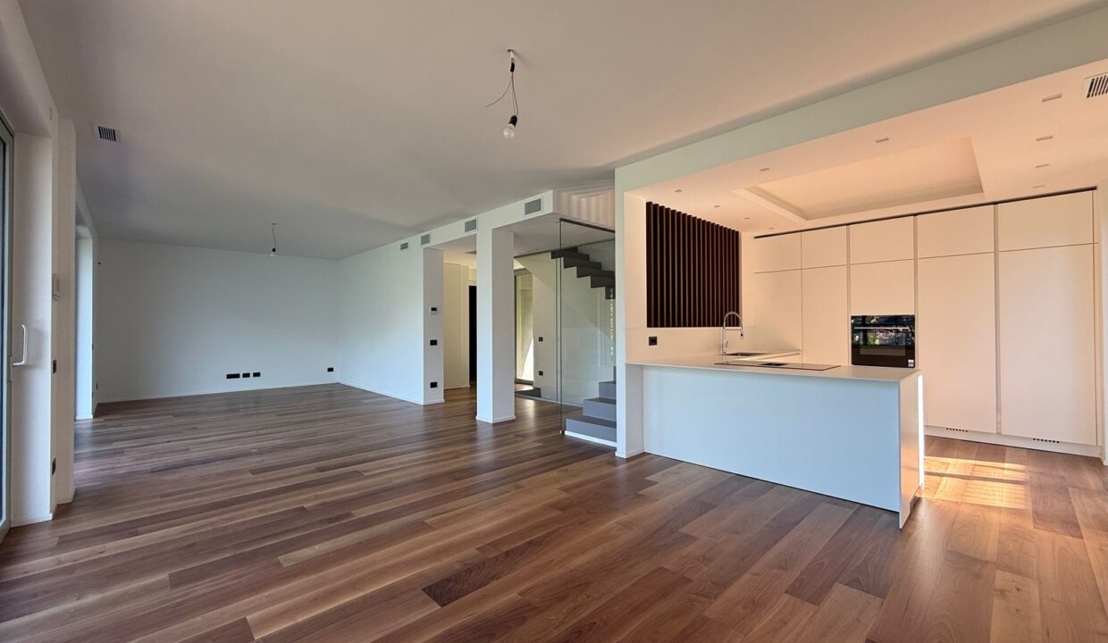 Luxury Contemporary Villa with Lake View Torno Lake Como