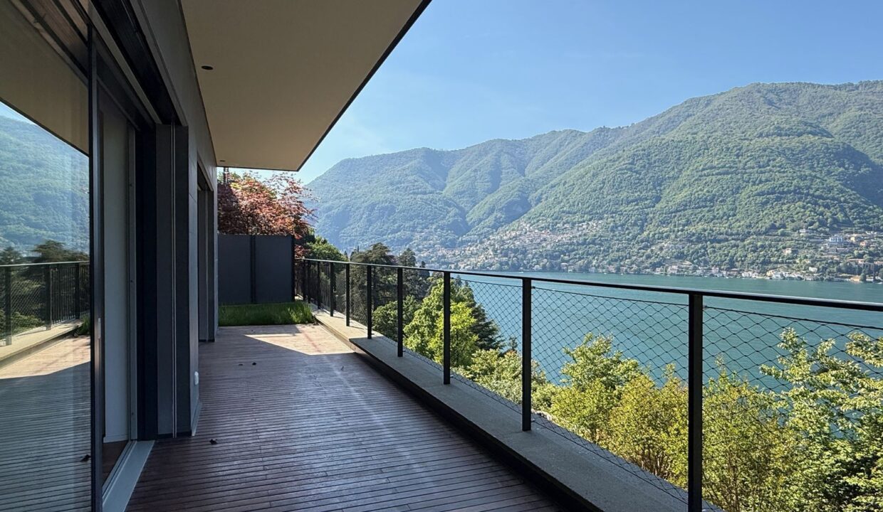 Luxury Contemporary Villa with Lake View Torno Lake Como