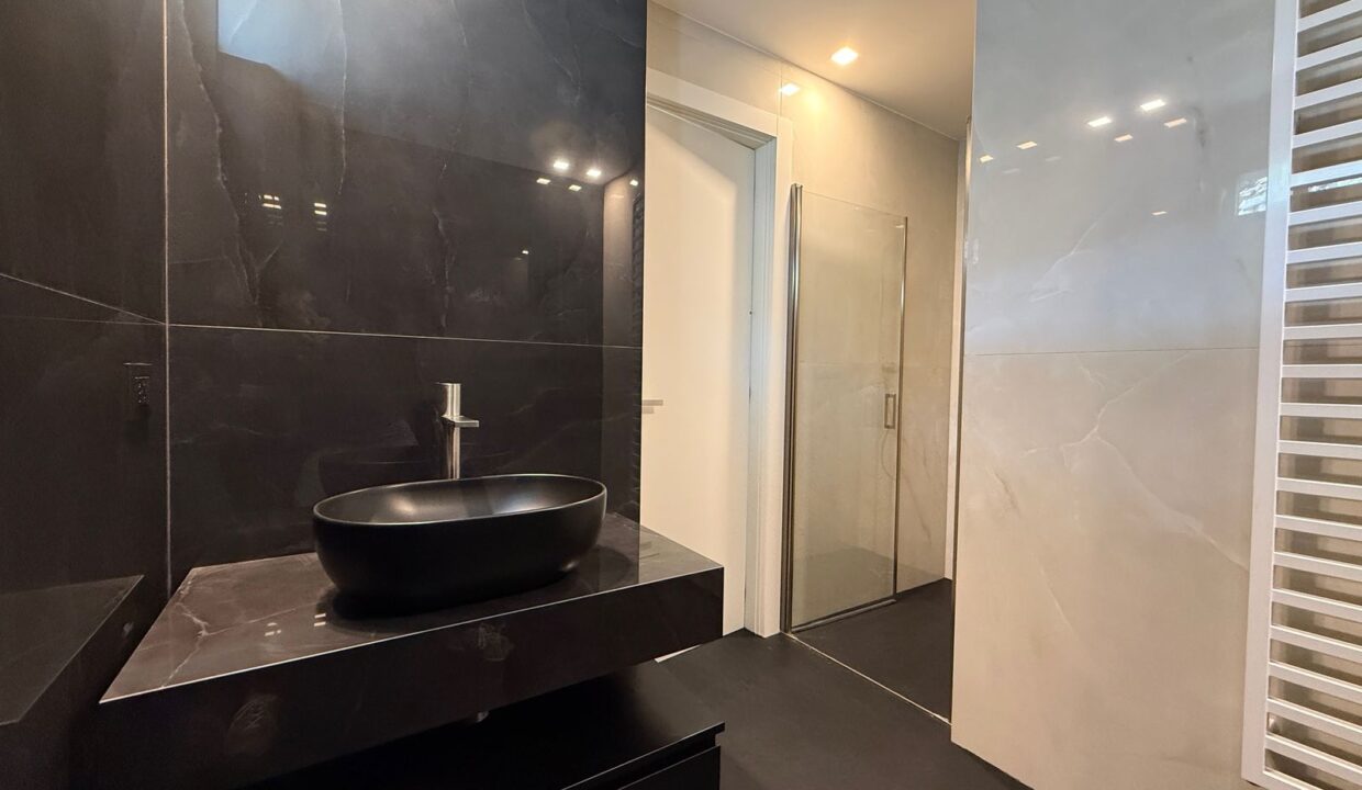 Luxury Contemporary Villa with Lake View Torno Lake Como