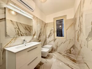 Front Lake Property with Garden Lezzeno