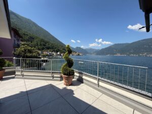 Front Lake Property with Garden Lezzeno