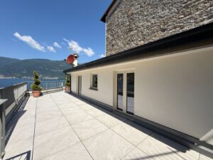 Front Lake Property with Garden Lezzeno
