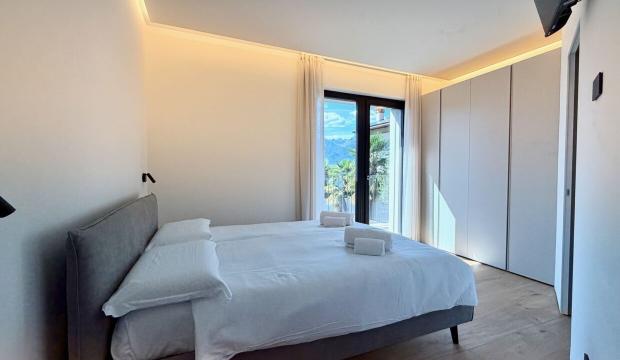 Luxury Villa with Swimming Pool Lake Como Colico
