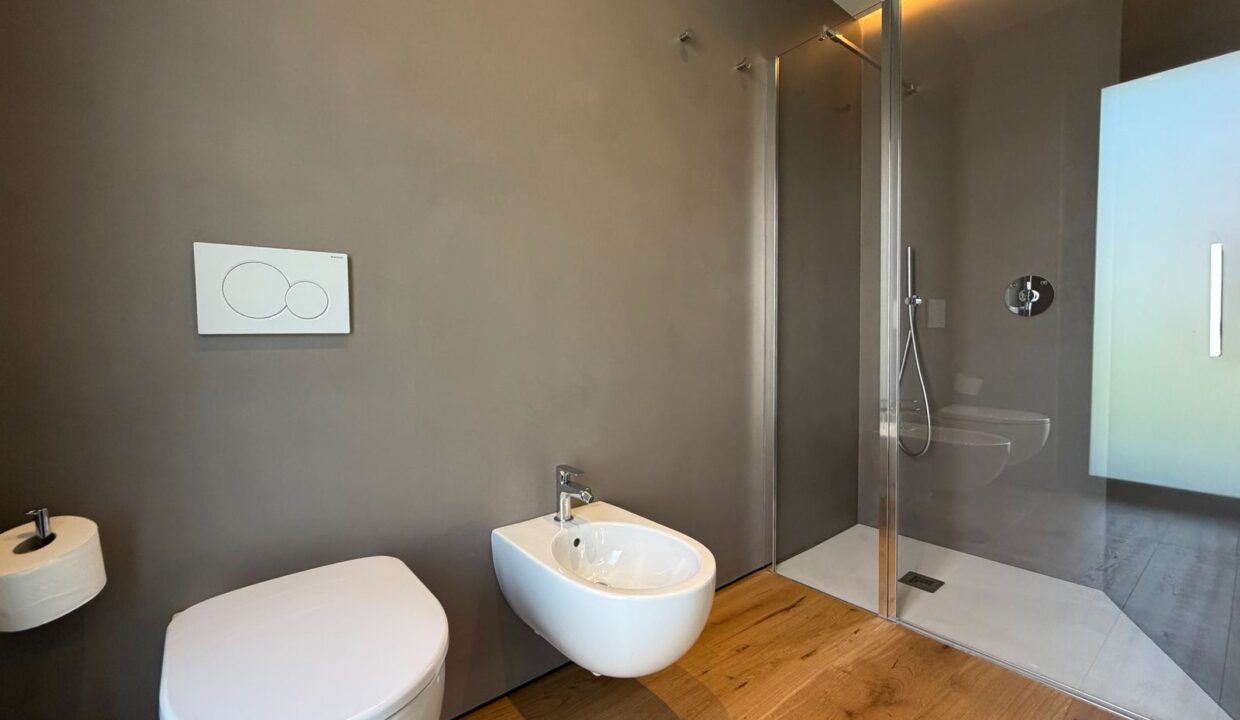 Luxury Villa with Swimming Pool Lake Como Colico