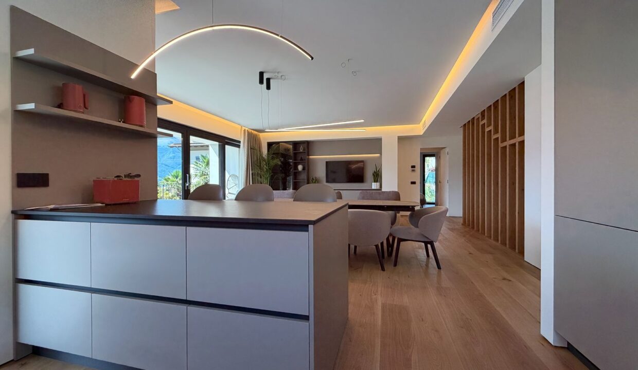 Luxury Villa with Swimming Pool Lake Como Colico