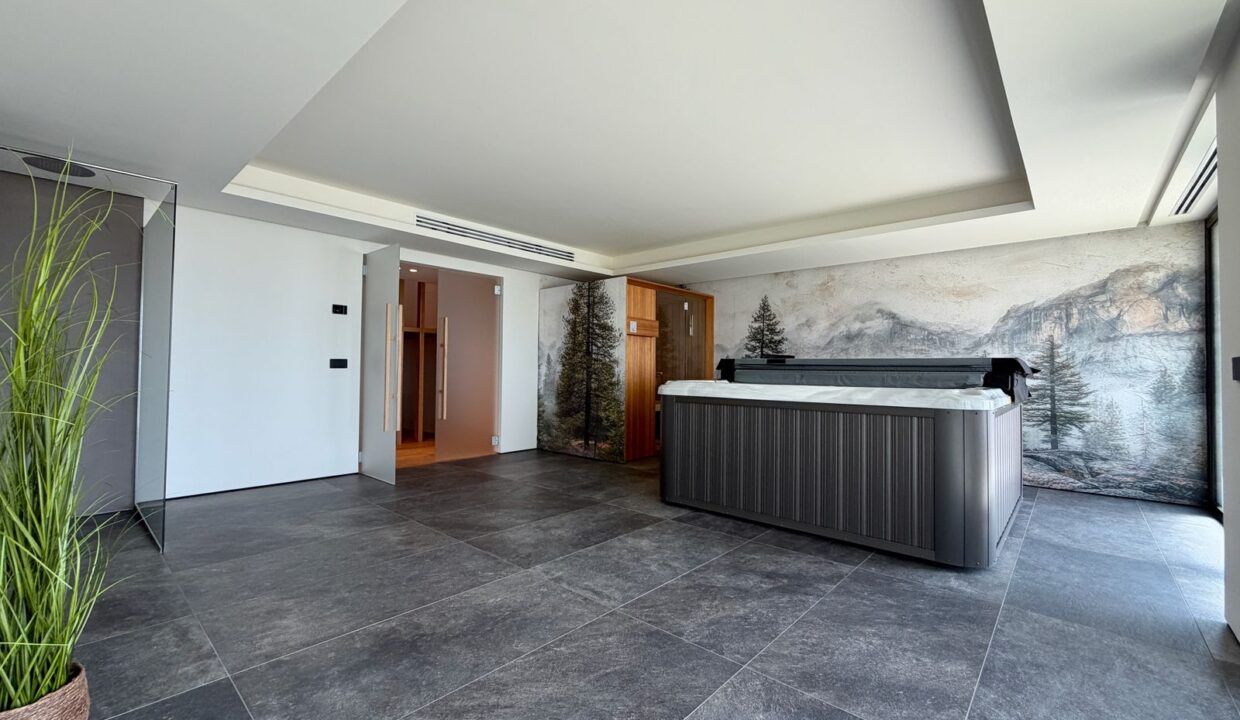Luxury Villa with Swimming Pool Lake Como Colico