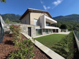 Luxury Villa with Swimming Pool Lake Como Colico