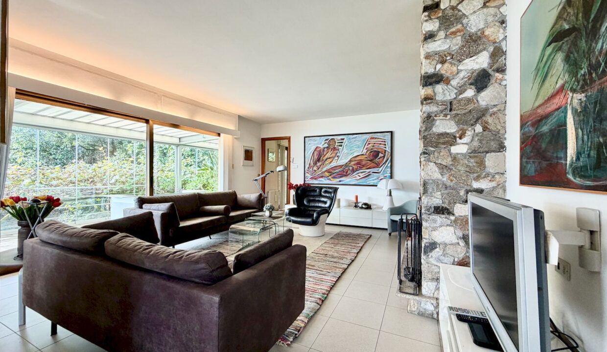 Villa with Swimming Pool, Garden and Lake View - Pianello Lario