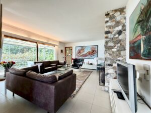 Villa with Swimming Pool, Garden and Lake View - Pianello Lario