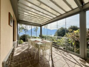 Villa with Swimming Pool, Garden and Lake View - Pianello Lario