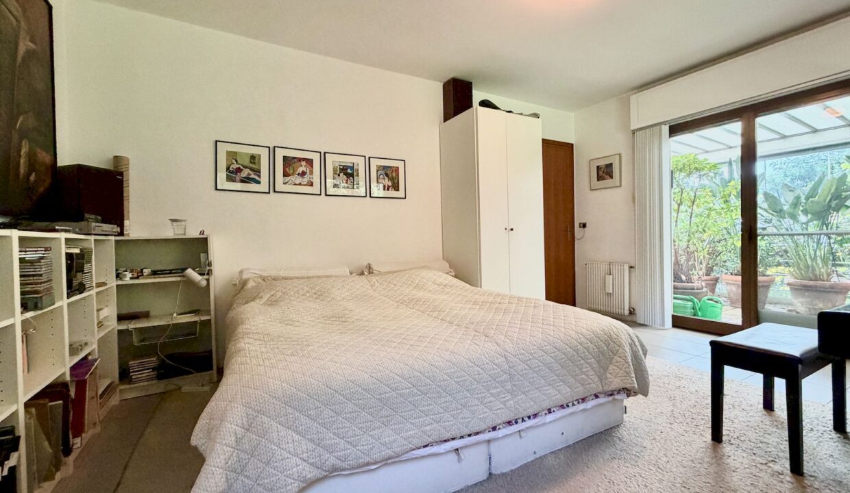Villa with Swimming Pool, Garden and Lake View - Pianello Lario