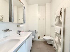 Villa with Swimming Pool, Garden and Lake View - Pianello Lario