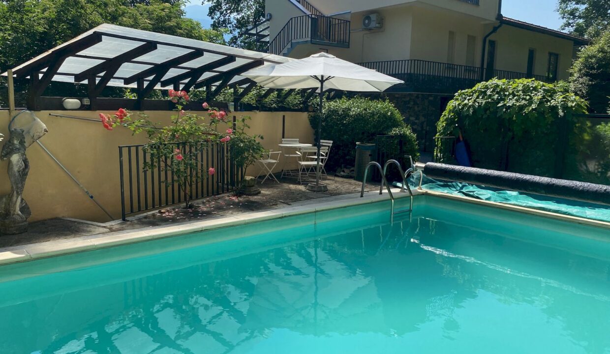 Villa with Swimming Pool, Garden and Lake View - Pianello Lario