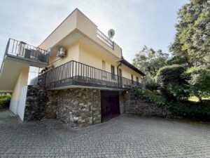Villa with Swimming Pool, Garden and Lake View - Pianello Lario
