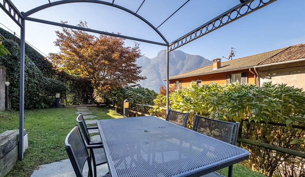 Lake Como Lezzeno Exclusive Waterfront Property