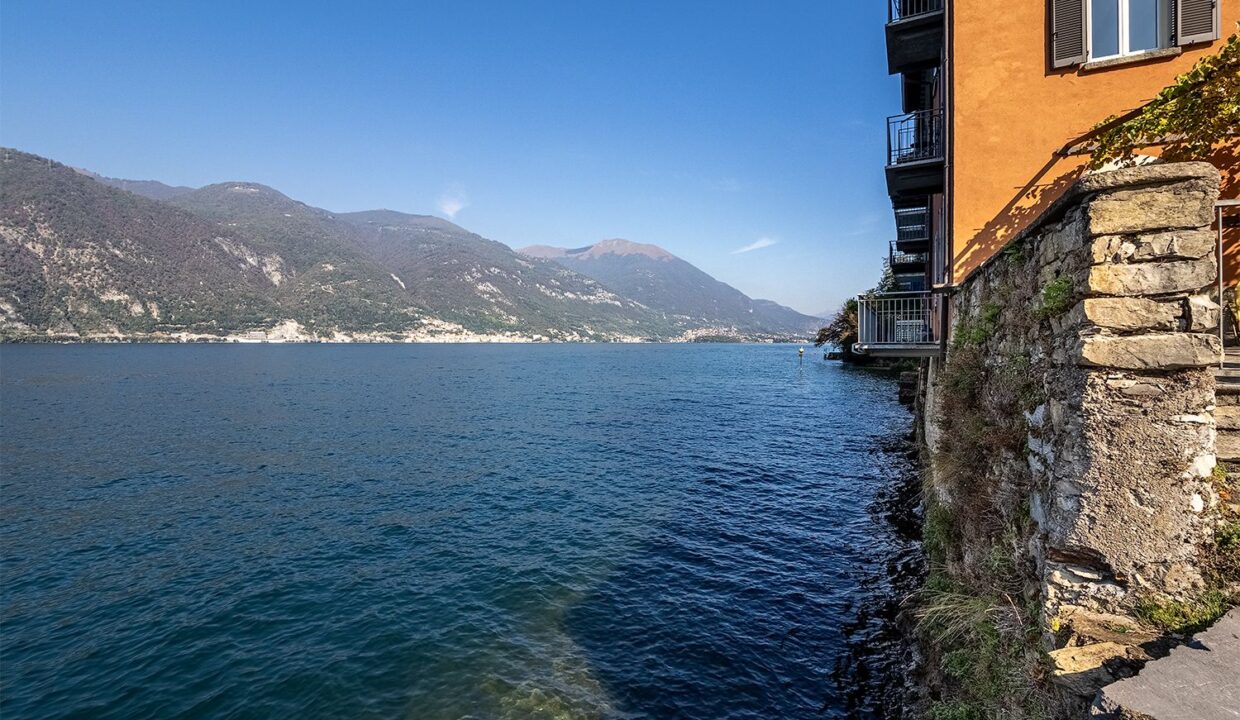 Lake Como Lezzeno Exclusive Waterfront Property