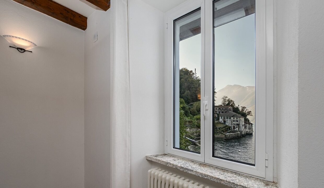 Lake Como Lezzeno Exclusive Waterfront Property