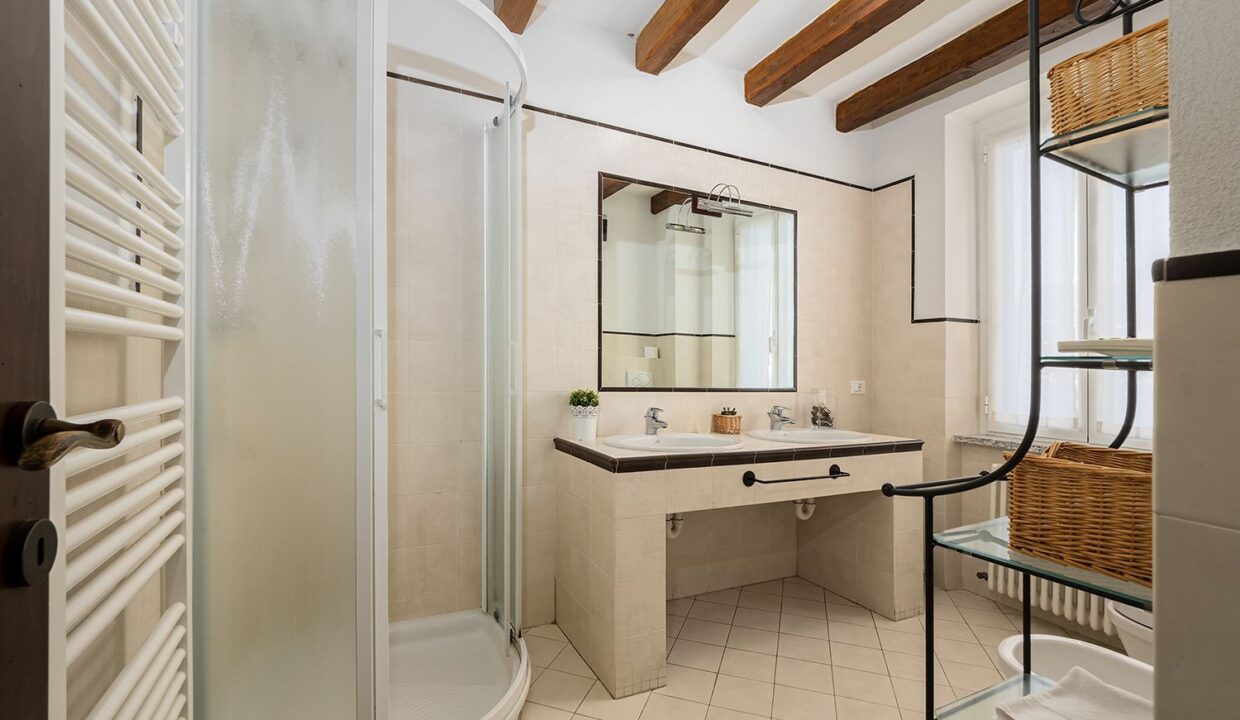 Lake Como Lezzeno Exclusive Waterfront Property