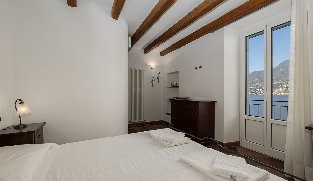 Lake Como Lezzeno Exclusive Waterfront Property
