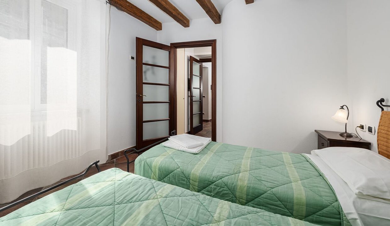 Lake Como Lezzeno Exclusive Waterfront Property