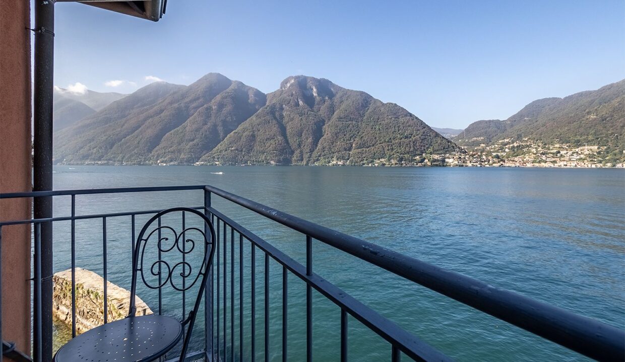 Lake Como Lezzeno Exclusive Waterfront Property