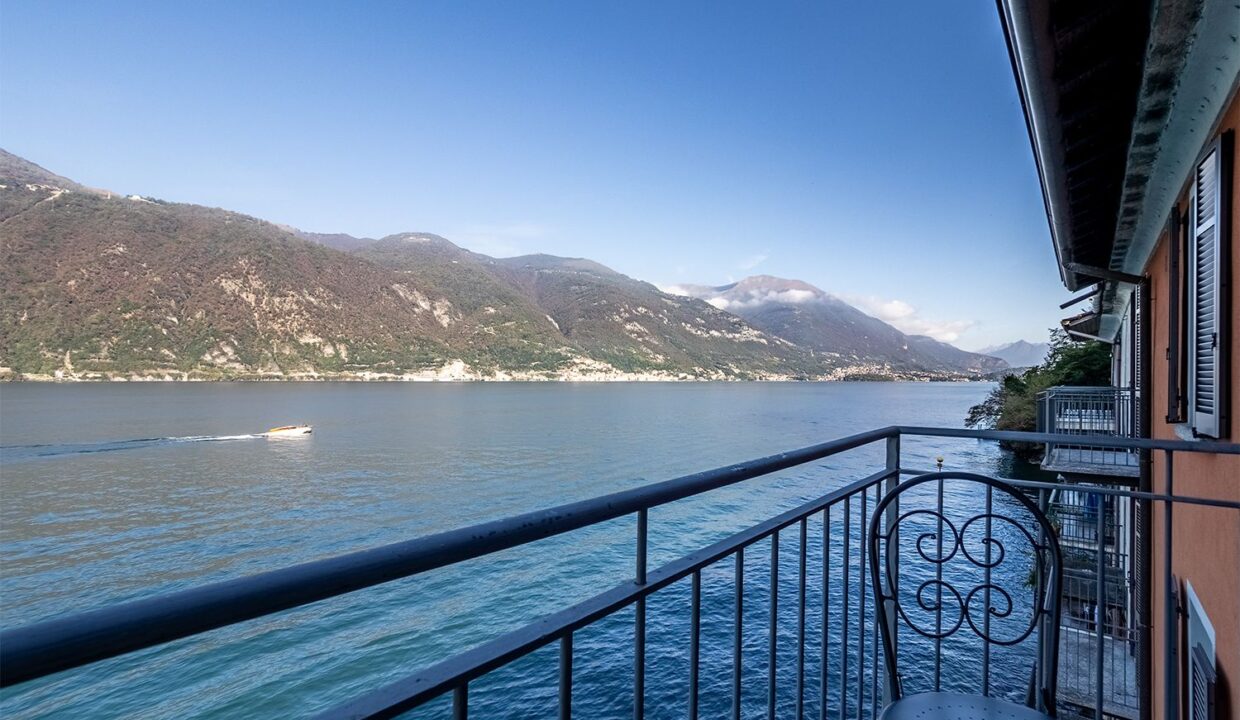 Lake Como Lezzeno Exclusive Waterfront Property