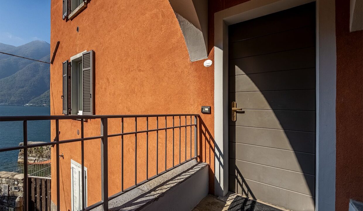 Lake Como Lezzeno Exclusive Waterfront Property
